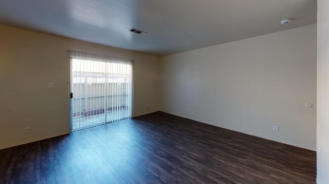 Interior Photo - Bay Terrace