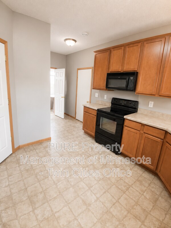 Foto del edificio - 40 River Woods Dr W