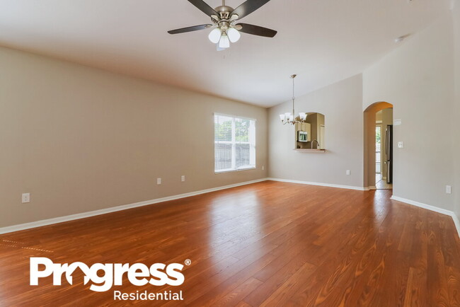 Building Photo - 409 Pine Pointe Ct