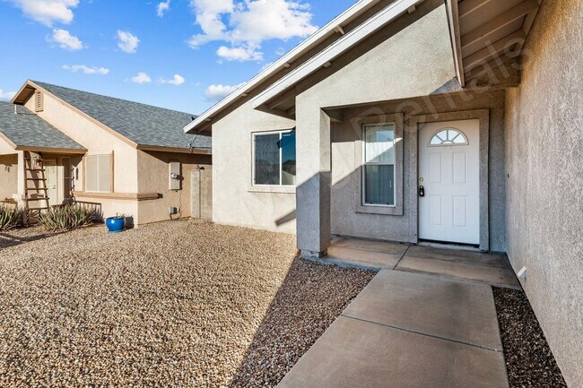 Building Photo - PERFECT CUL-DE-SAC HOME