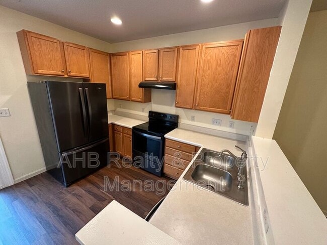 Foto del edificio - 1204 Glory Vine Rd