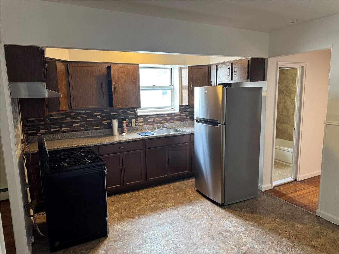 Foto principal - 4037 Edson Ave
