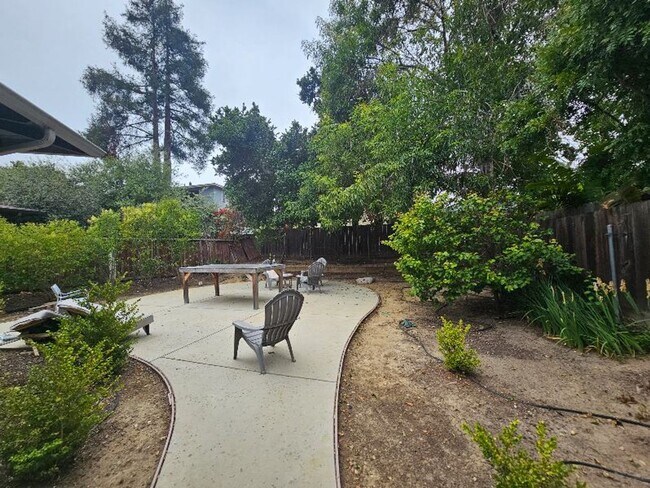 Foto del edificio - 7 Elm Ct