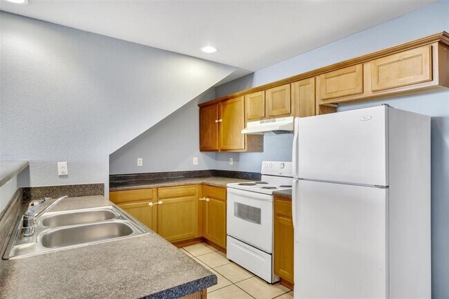 Building Photo - 4021 Preferred Pl