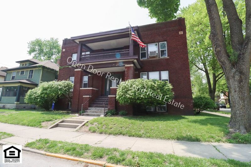 Primary Photo - 1102 Rockhill St