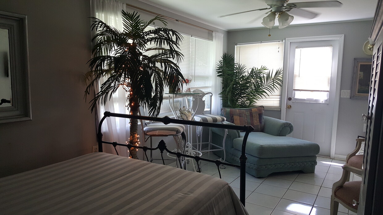 Primary Photo - 1550 3rd Ct