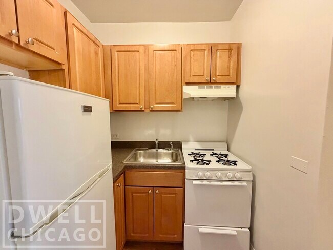 Foto del edificio - 1700 N Humboldt Blvd