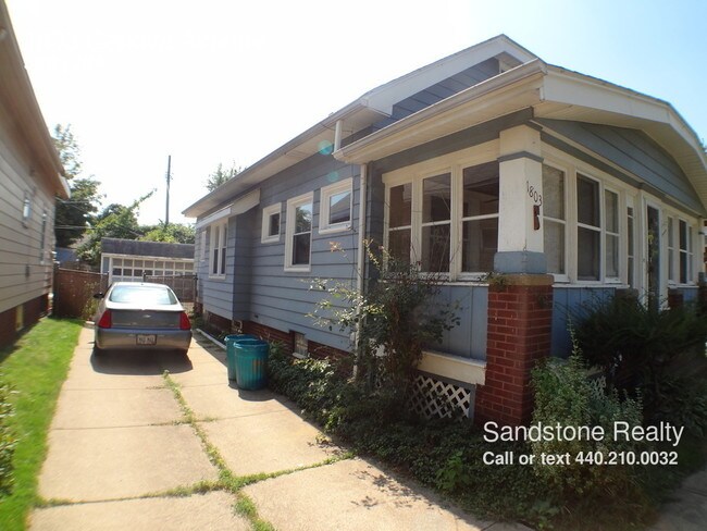 Building Photo - 1803 Canova Ave