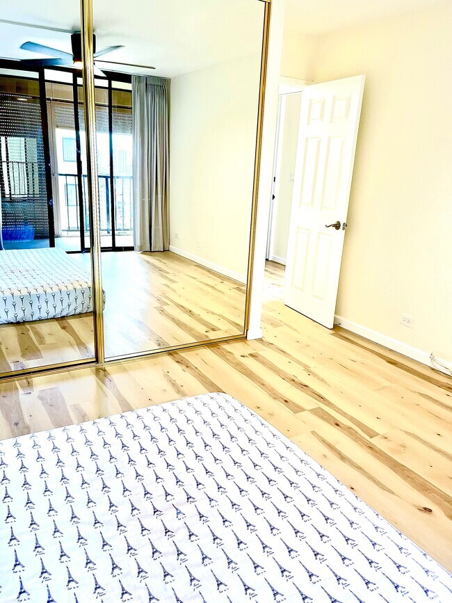 Main Bedroom has lanai access - 1201 Wilder Ave