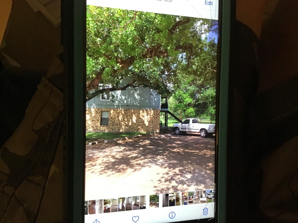 Primary Photo - 2311 Truman St