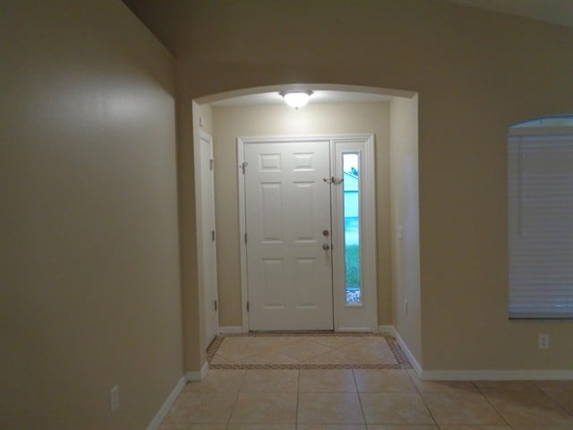 Building Photo - 12061 Winding Woods Way