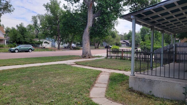 Foto del edificio - Ranch Style Home in Downtown! - MileStone RES
