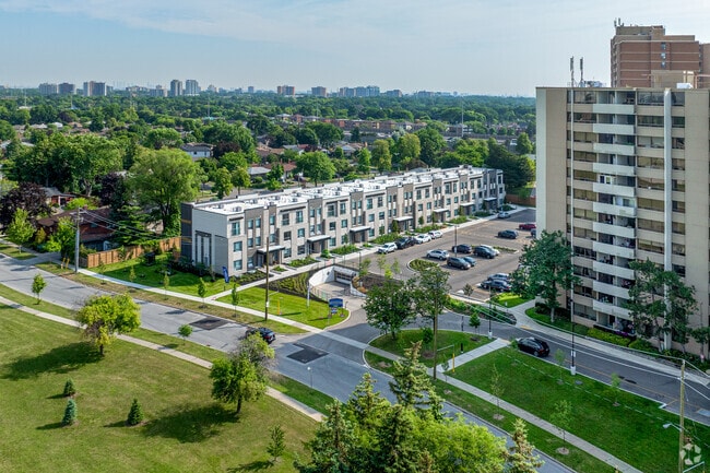 Aerial Photo - 62 Dixfield Dr