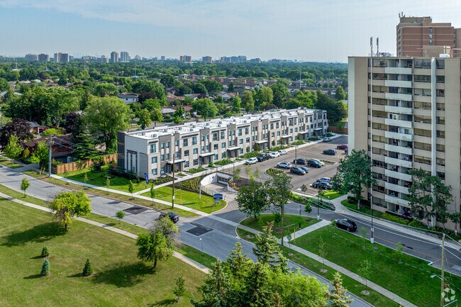 Photo aérienne - 62 Dixfield Dr