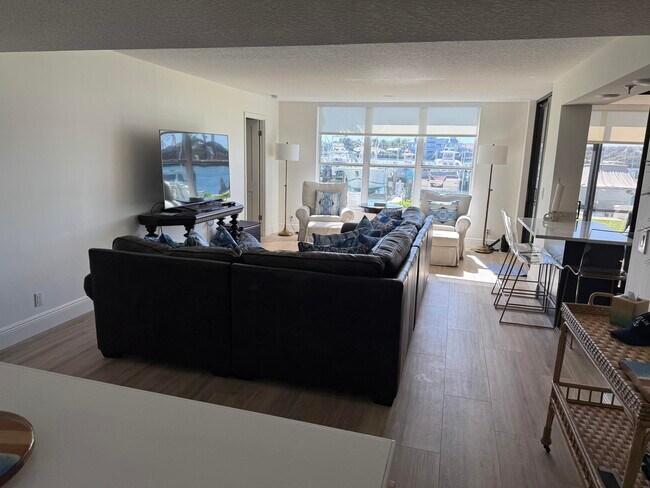 Foto del edificio - 1748 Jupiter Cove Dr