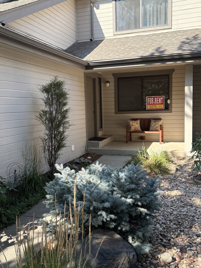 Main Entrance w/Landscaping Maintained by HOA (included in rent) - 4639 Burgundy Ln