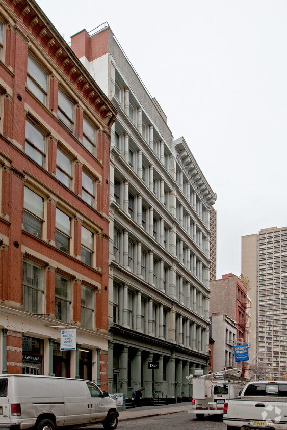 Primary Photo - 137 Greene St