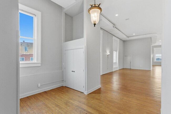 Photo - 500 Main St Apartment