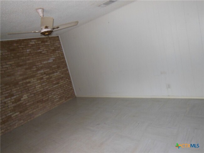 Foto del edificio - 921 Eikel St