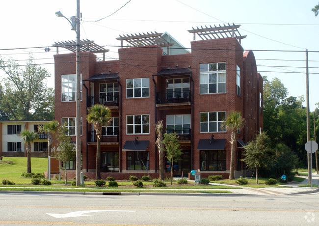 Building Photo - Forest Hills Lofts