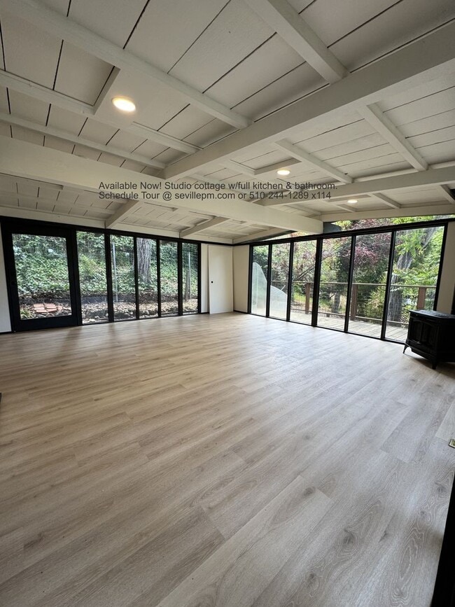 Building Photo - A KENSINGTON HILLS UNIQUE SERENE STUDIO Co...