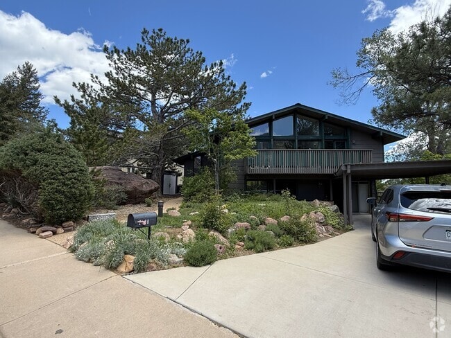 Building Photo - 2620 Lafayette Dr