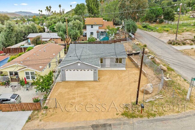 Foto del edificio - New Build Home with Solar in Lake Elsinore!