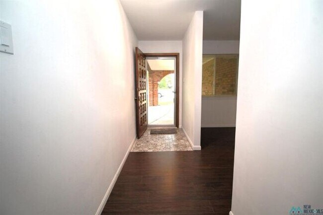 Foto del edificio - 1321 Concord Rd