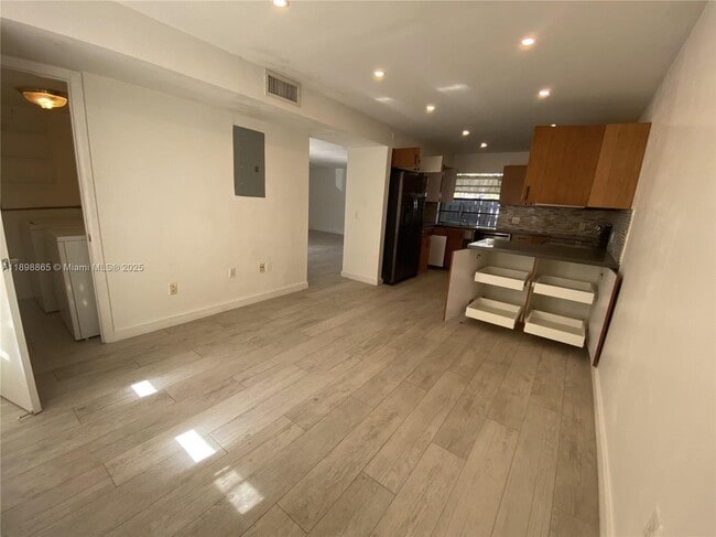 Building Photo - 11123 SW 132nd Ct