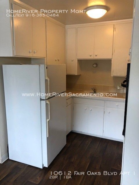 Building Photo - Cozy 2 bedroom Apartment nestled in Fair Oaks