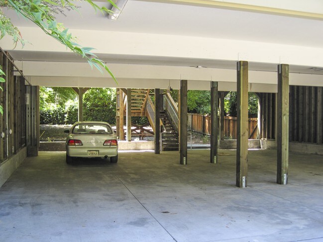 Building Photo - 16680 Center Way
