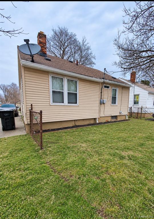 Building Photo - 15228 Lappin St