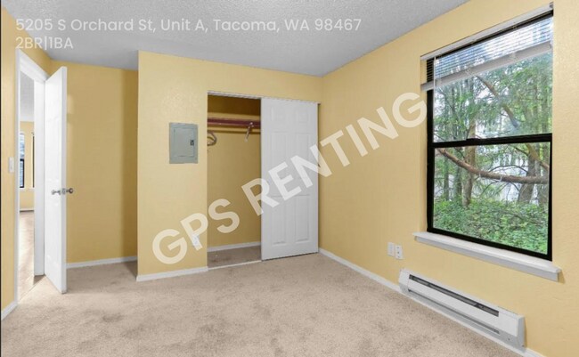 Foto del edificio - Peaceful Living in University Place – Bright, Spacious & Move-In Ready + $300 Move-In Special!