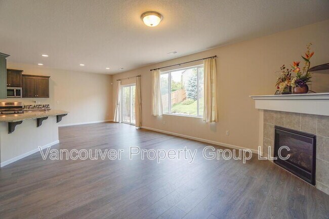 Building Photo - 2273 S Red Tail Loop