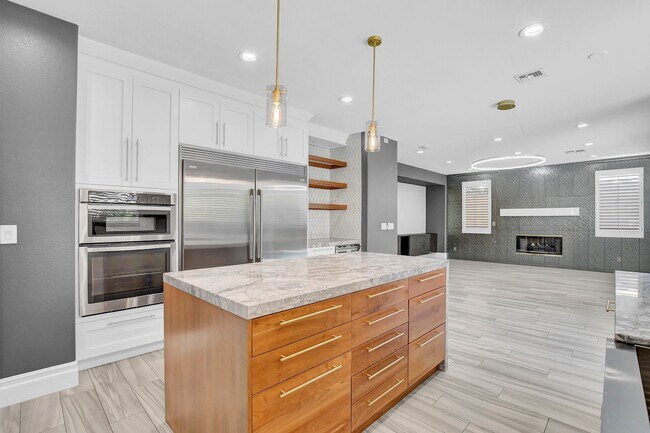 Foto del edificio - 9704 Cameo Rose Ln