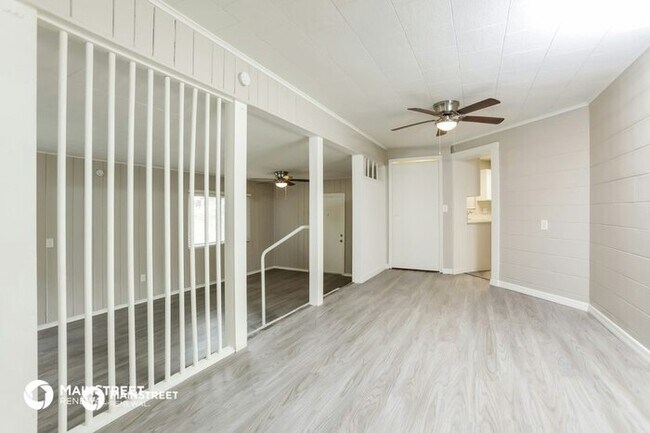 Building Photo - 2120 Rogers Ave, Maitland, FL 32751