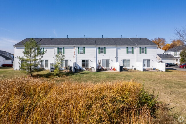 Building Photo - 4678-4686 Parrau Dr