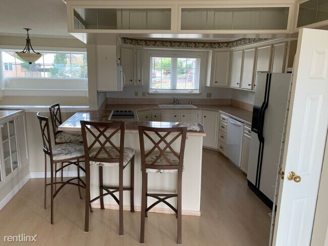 Building Photo - 3 br, 2 bath House - 2917 Panaview Blvd