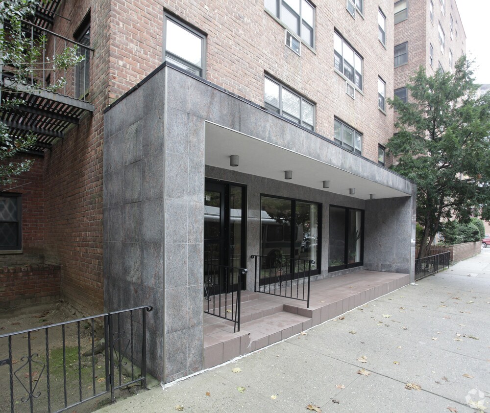 Sherwood Village Cooperative A, Inc. Rentals in Corona at 9910 60th