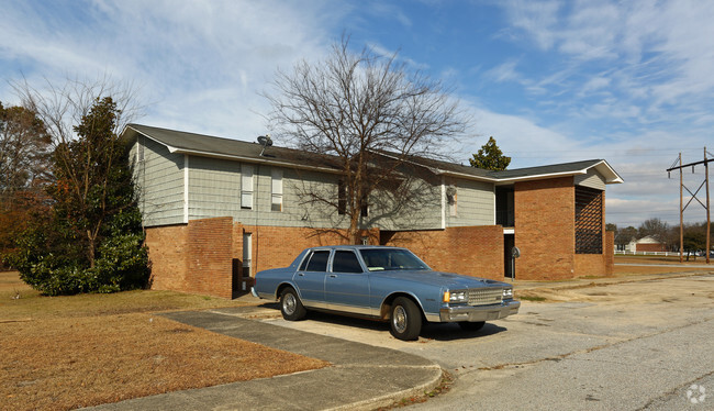 Building Photo - Lakeland Apartments