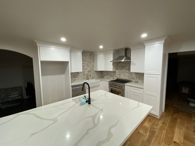 Foto del edificio - 720 Oakwood Ave