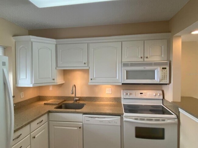 Foto del edificio - 845 S Gulfview Blvd