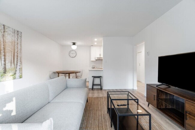 Photo du bâtiment - 45 E 16th Ave