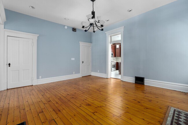 Foto del edificio - 281 Reinhard Ave