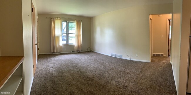 Foto del edificio - 2 br, 1 bath Duplex - 5 Knapp St NW
