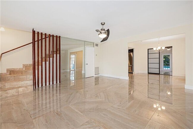 Foto del edificio - 8937 NW 27th St