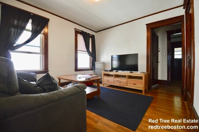 Foto del edificio - 55 Etna St