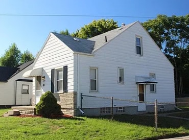 Foto del edificio - 14999 Lincoln Ave