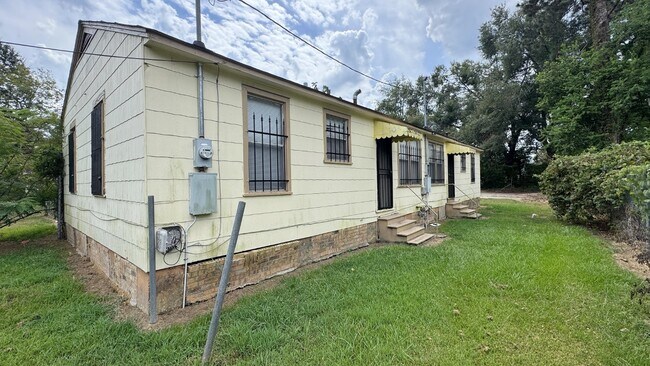 Foto del edificio - 711 Plum St