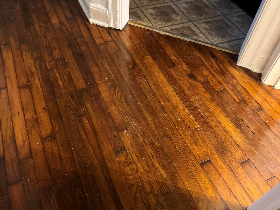 Building Photo - 1614 W Sidnor St
